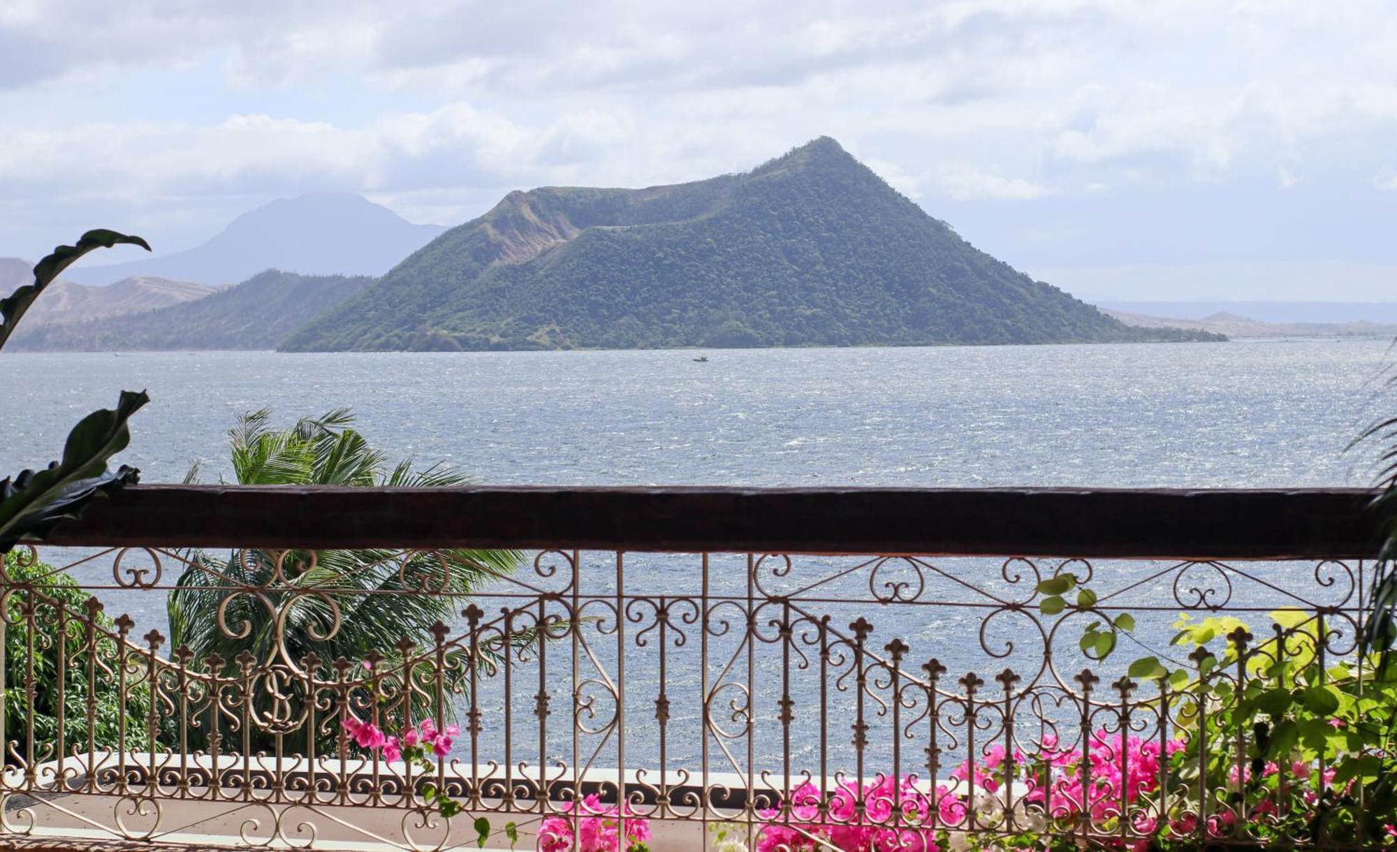 Nuuk Taal Lake Laurel Exterior photo